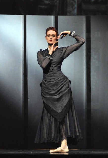 jr_mariinsky_karenina_lopatkina_103_1000.sized