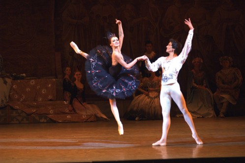 swan-lake-uliana-lopatkina-dani.jpg